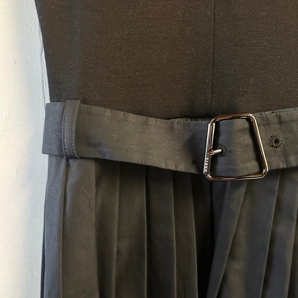 Akris Black Silk Blend V-Neck Belted Pleated Bodysuit Dress Pockets US 6 $2,390 - Picture 3 of 8